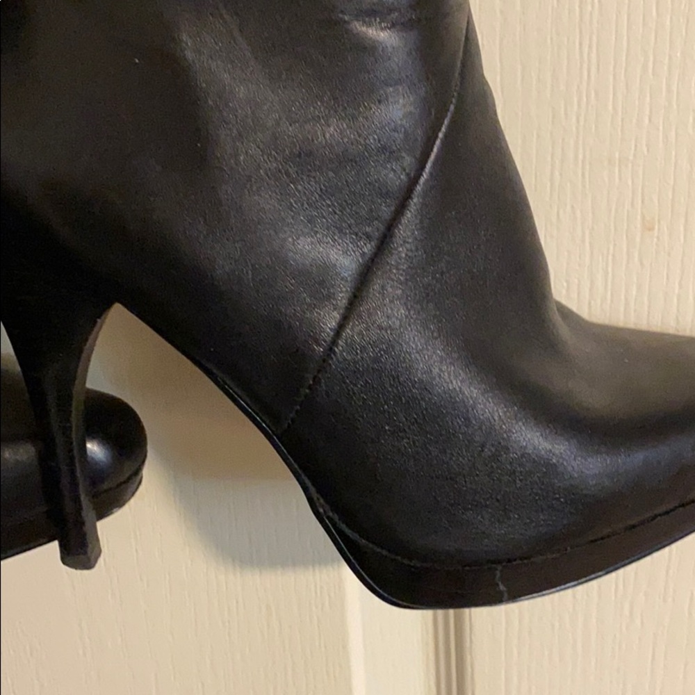 Ladies boots - Picture 2 of 2